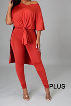 Load image into Gallery viewer, The Basic Cutie V-Neck Plus Leggings Set

