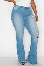 Load image into Gallery viewer, Rip Me Up Plus Size Jeans
